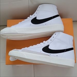 New Nike Womens blazer size 9